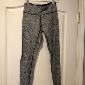 Lululemon floral winder under full length
